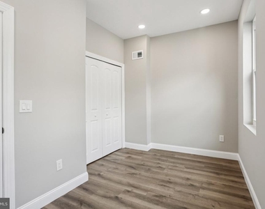 2225 N Waterloo Street - Photo Thumbnail 15