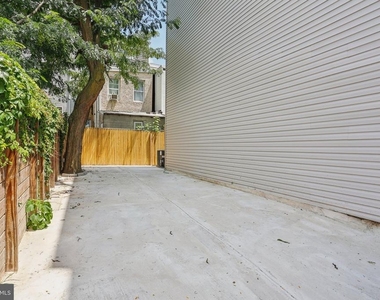 2225 N Waterloo Street - Photo Thumbnail 34