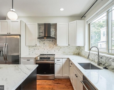 2241 Sears Street - Photo Thumbnail 8