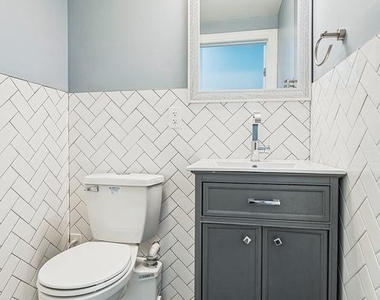 2241 Sears Street - Photo Thumbnail 13