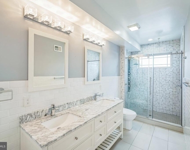 2241 Sears Street - Photo Thumbnail 15