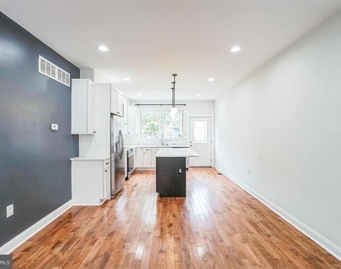 2241 Sears Street - Photo Thumbnail 12