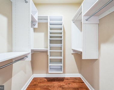 2241 Sears Street - Photo Thumbnail 22
