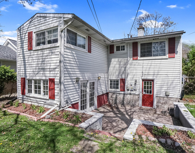 429 Royal Avenue - Photo Thumbnail 16