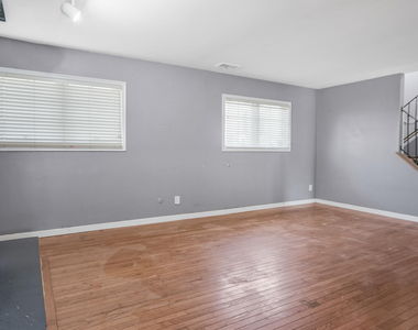 429 Royal Avenue - Photo Thumbnail 8
