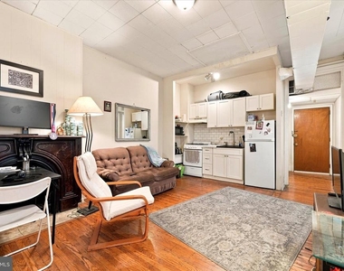 1807 Spruce Street - Photo Thumbnail 2