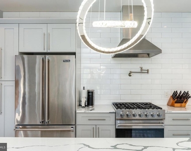 1526 S 10th Street - Photo Thumbnail 17