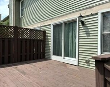 671 Liberty Pointe Drive - Photo Thumbnail 21