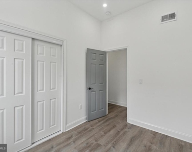 1625 S 22nd Street - Photo Thumbnail 7