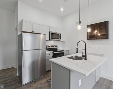 1625 S 22nd Street - Photo Thumbnail 2