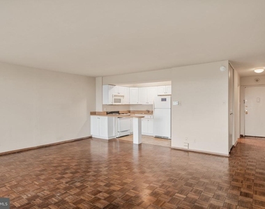 2401 Pennsylvania Avenue - Photo Thumbnail 4
