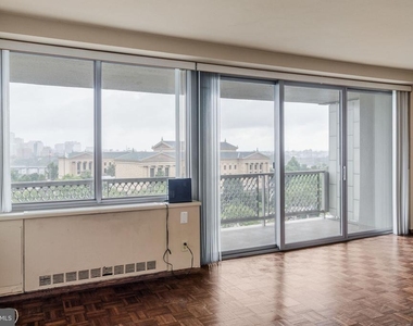 2401 Pennsylvania Avenue - Photo Thumbnail 8