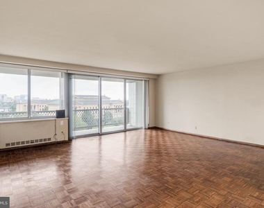 2401 Pennsylvania Avenue - Photo Thumbnail 5