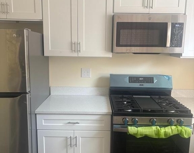 6237 N Bouvier Street - Photo Thumbnail 5