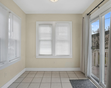 423 S Maple Avenue - Photo Thumbnail 3