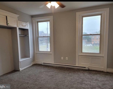 3136 W Montgomery Avenue - Photo Thumbnail 5