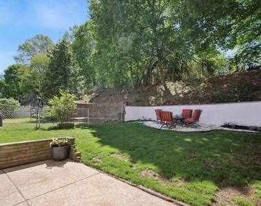 7256 Shalkop Street - Photo Thumbnail 20