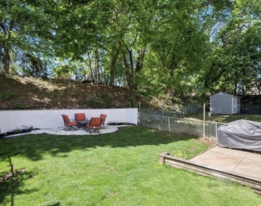 7256 Shalkop Street - Photo Thumbnail 19