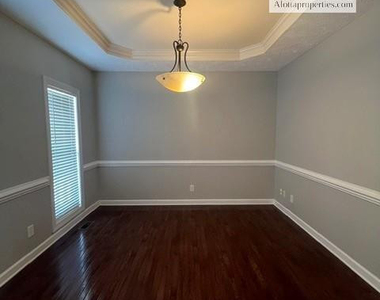 3536 Talus Road - Photo Thumbnail 2