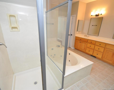 133 Cumberland Green Drive - Photo Thumbnail 26