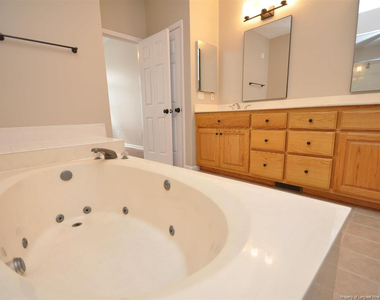133 Cumberland Green Drive - Photo Thumbnail 29