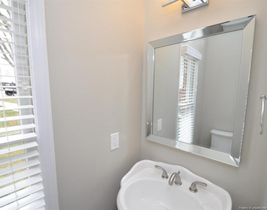 133 Cumberland Green Drive - Photo Thumbnail 33