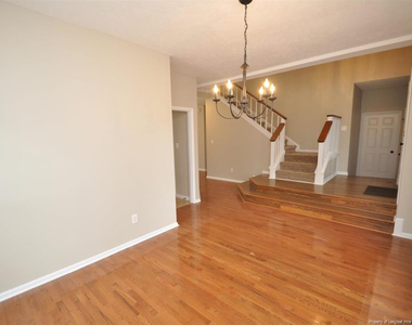 133 Cumberland Green Drive - Photo Thumbnail 5
