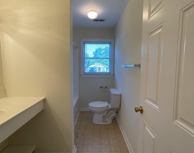 2721 Atlantic Street - Photo Thumbnail 7
