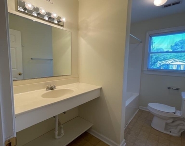 2721 Atlantic Street - Photo Thumbnail 8