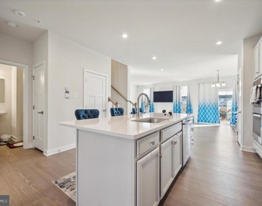 8036 Milltown Circle - Photo Thumbnail 4