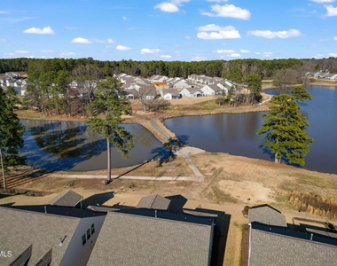 1008 Sandtrap Way - Photo Thumbnail 31