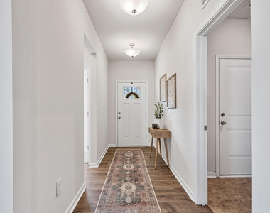1008 Sandtrap Way - Photo Thumbnail 4