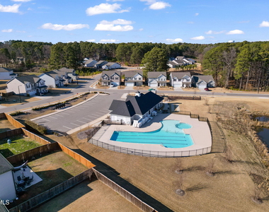 1008 Sandtrap Way - Photo Thumbnail 32