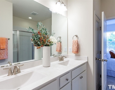 2251 Chattering Lory Lane - Photo Thumbnail 17