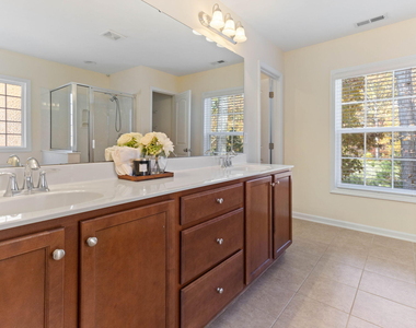 1237 Mantra Court - Photo Thumbnail 17