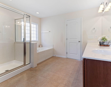 1237 Mantra Court - Photo Thumbnail 19