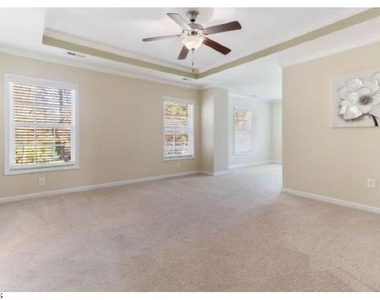 1237 Mantra Court - Photo Thumbnail 14