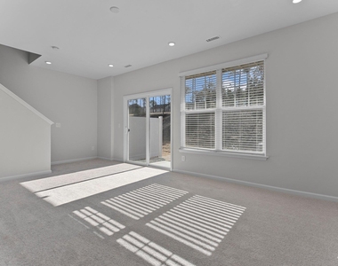 1206 Commack Drive - Photo Thumbnail 36