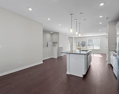 1206 Commack Drive - Photo Thumbnail 22
