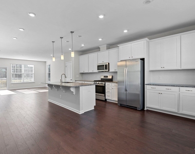 1206 Commack Drive - Photo Thumbnail 21