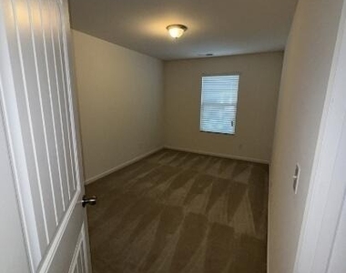 218 Cross Blossom Road - Photo Thumbnail 9