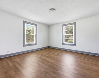 204 E H Street - Photo Thumbnail 8