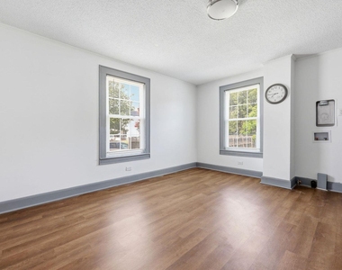 204 E H Street - Photo Thumbnail 14