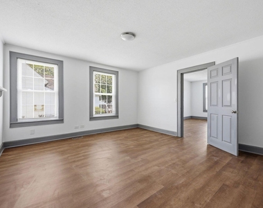 204 E H Street - Photo Thumbnail 11
