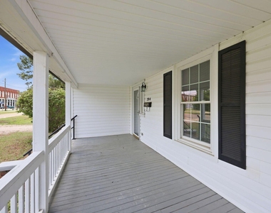 204 E H Street - Photo Thumbnail 25