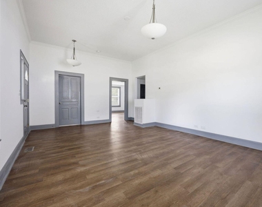 204 E H Street - Photo Thumbnail 6