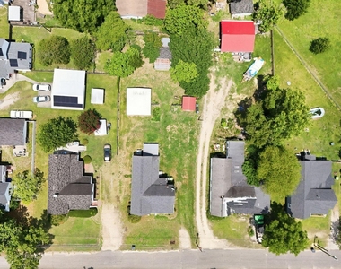204 E H Street - Photo Thumbnail 35