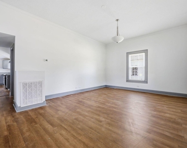 204 E H Street - Photo Thumbnail 3