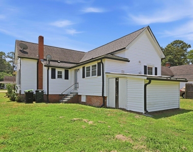 204 E H Street - Photo Thumbnail 32