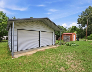 204 E H Street - Photo Thumbnail 29